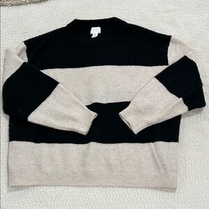 H&M Black and Cream Colorblock Sweater